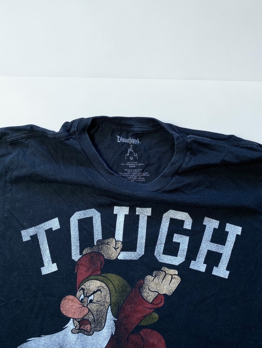 Disneyland Mens T Shirt Medium Regular Navy Blue Cotton Grumpy Guy Graphic Tee - Picture 2 of 6